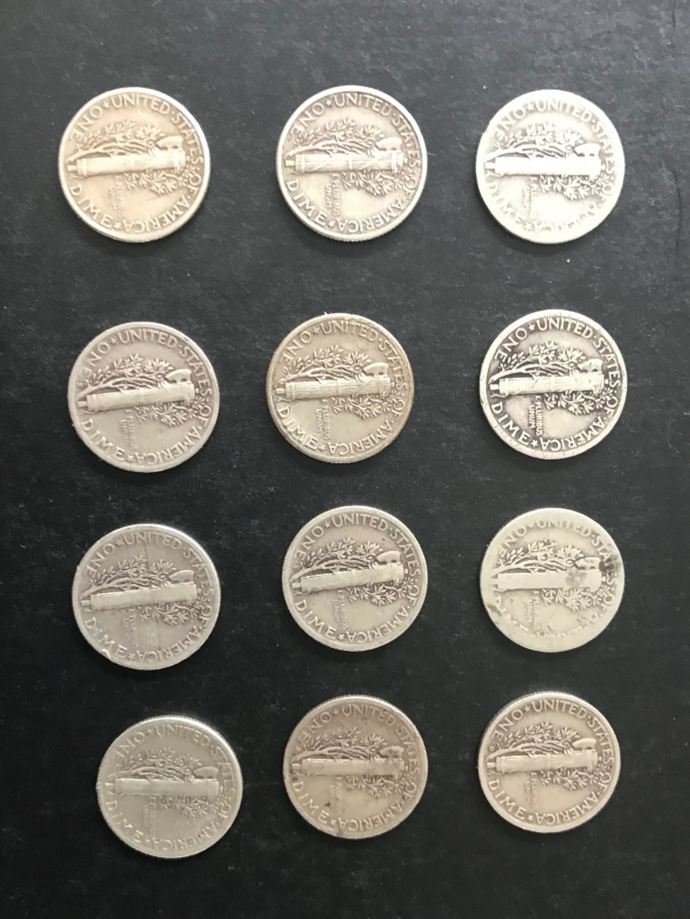 Lot of 12 - Circulated Mercury Dimes, 90% Silver, Mixed Dates from 1917 to 1945 - Picture 2 of 2